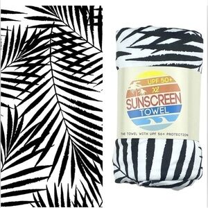 Luv Bug SPF 50 beach pool towel.  Black and white.  XL deluxe size. Like new!